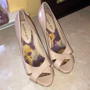 Some cute shoes